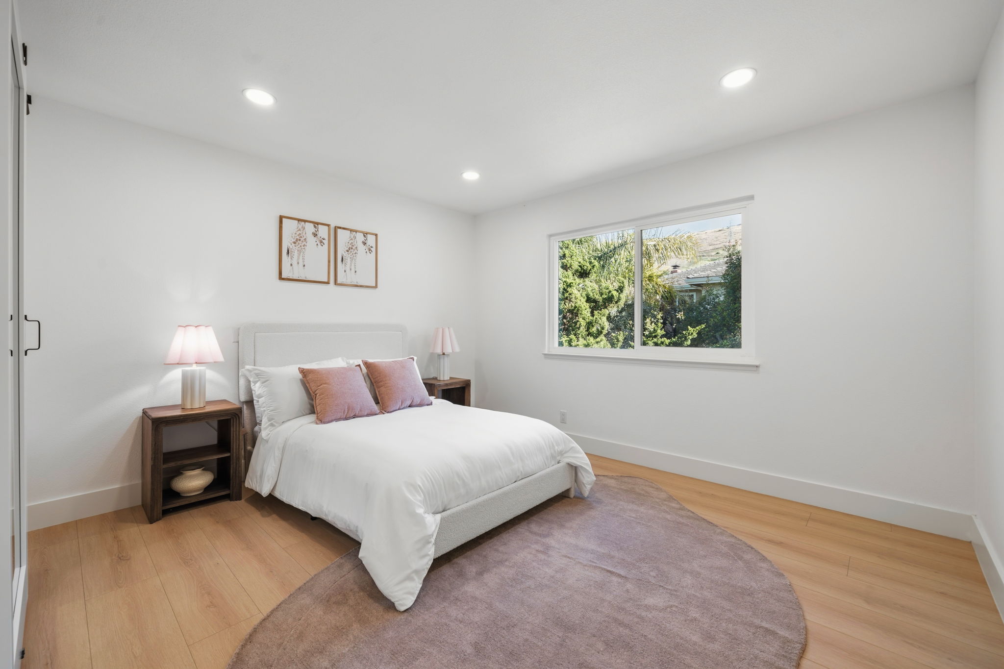 Bedrooms - Image 1