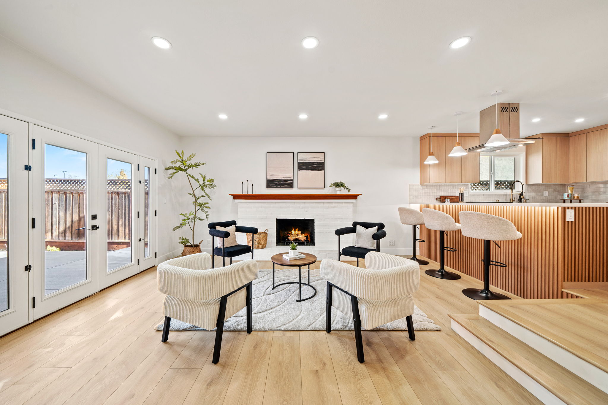 Living / Family Room - Image 1