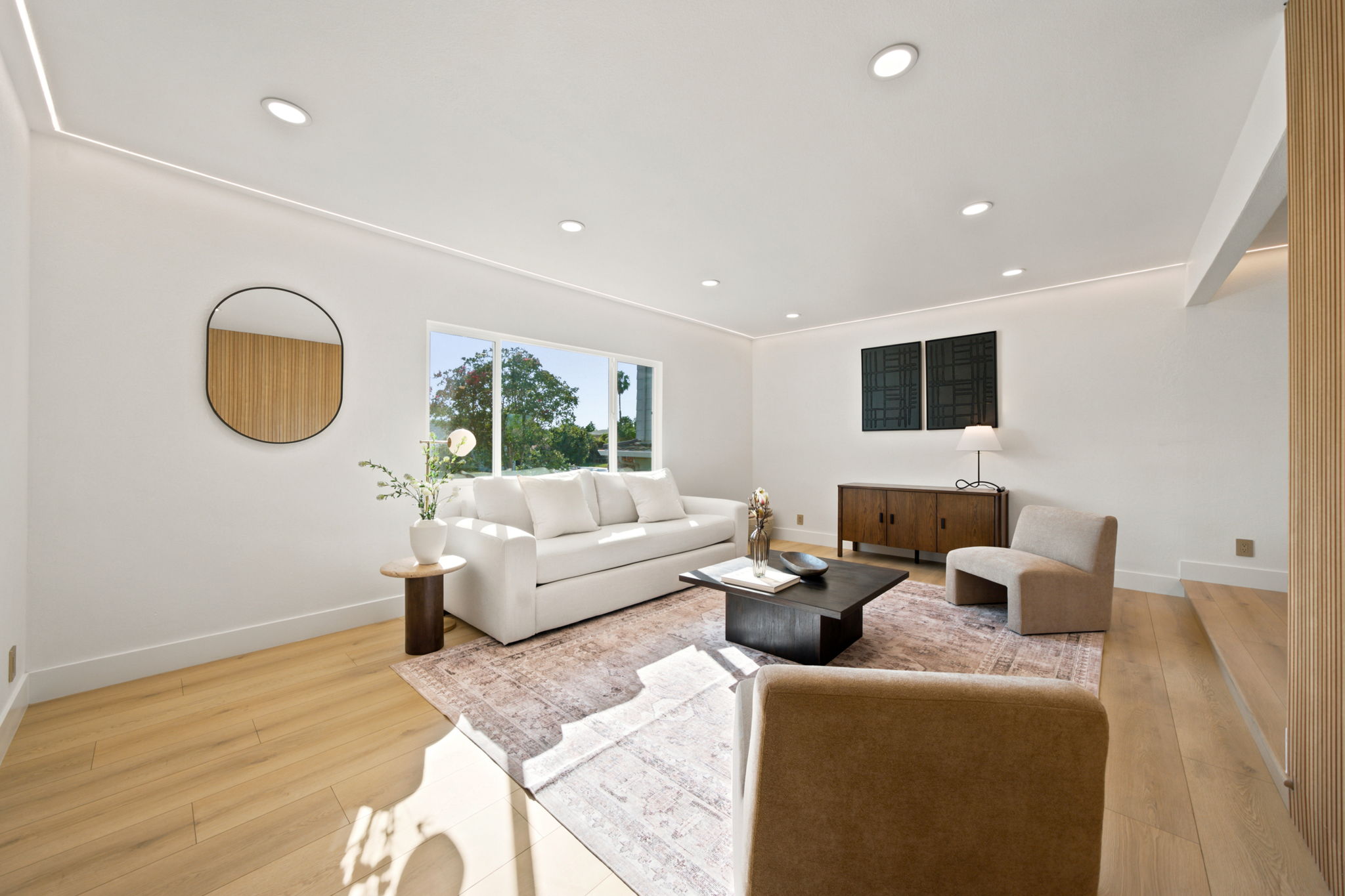Living Room - Image 1