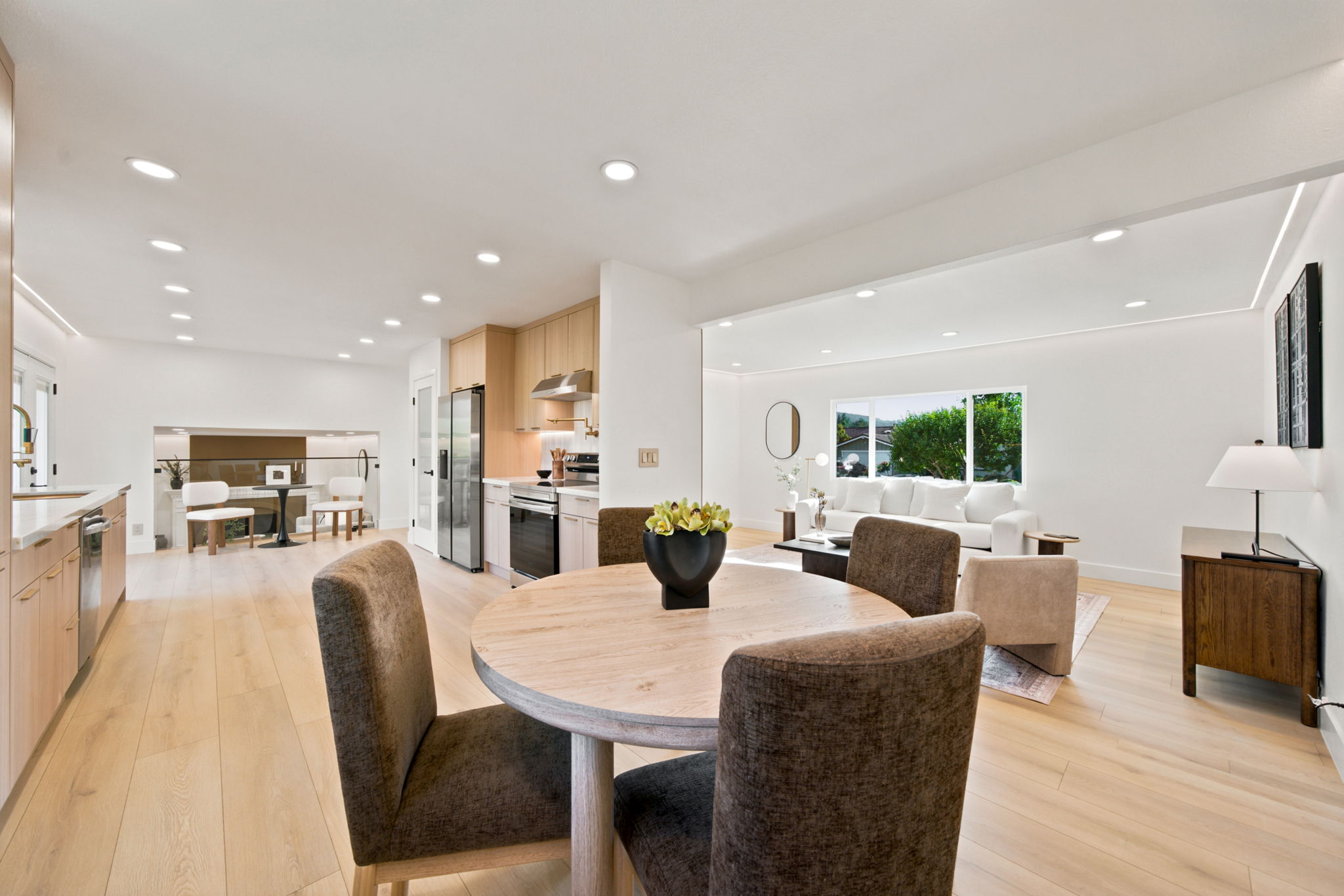 Kitchen & Dining - Image 1