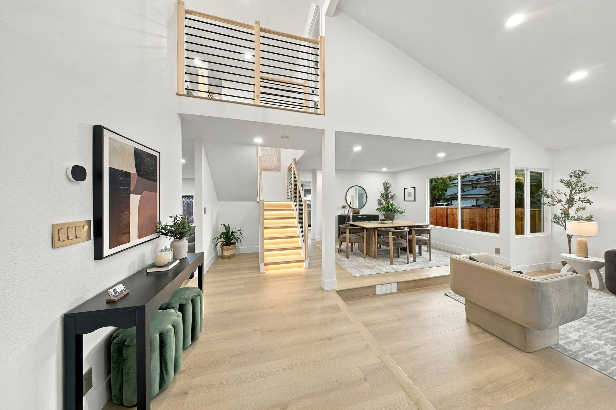 Foyer / Living Room - Image 1