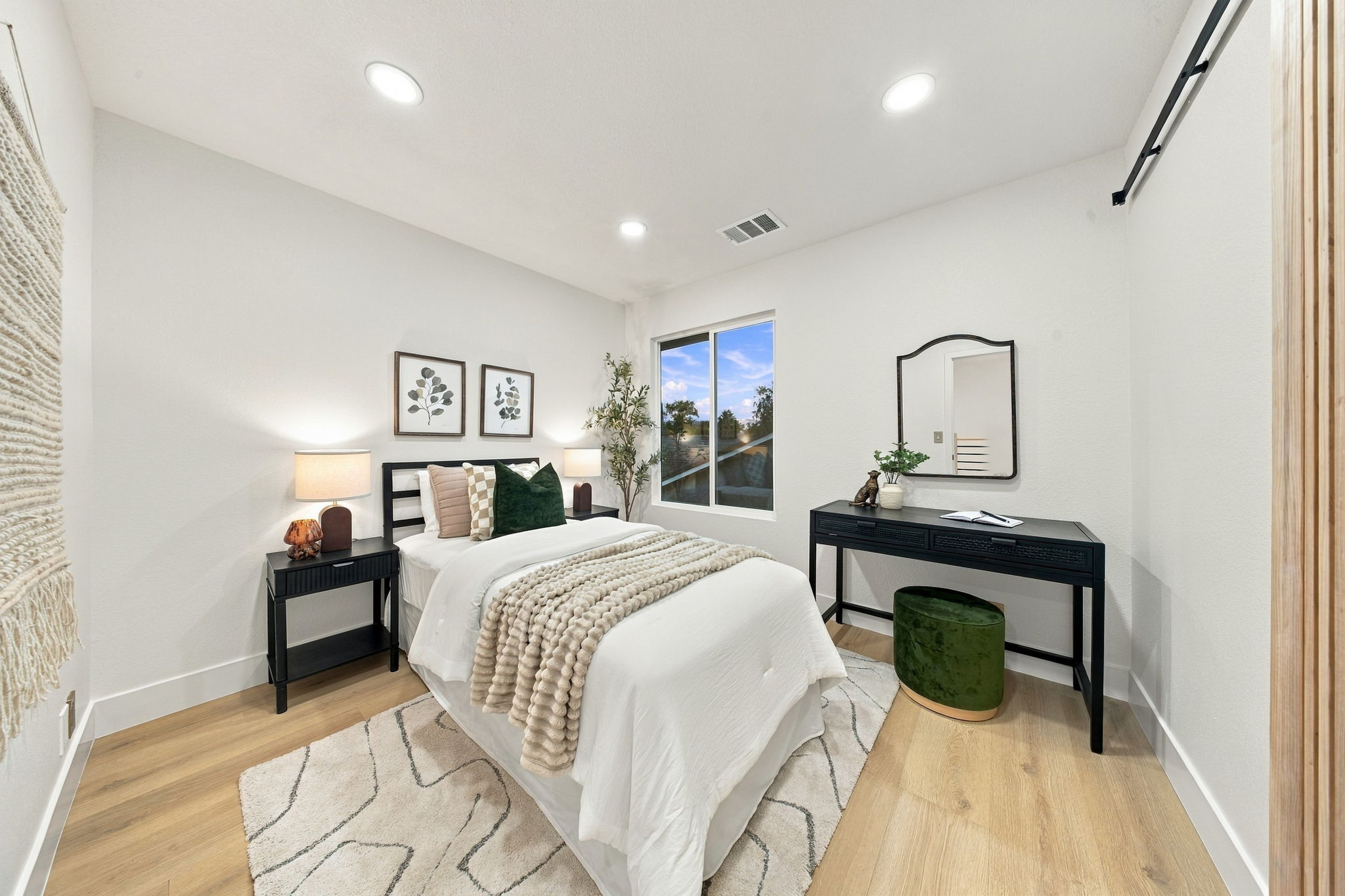 Bedrooms - Image 1